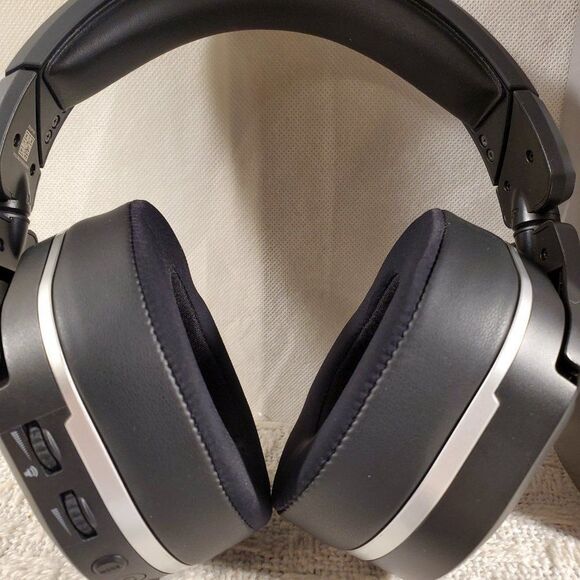 Turtle Beach Stealth 700 Gen 2 Bluetooth for Playstation and Bluetooth - Picture 5 of 6